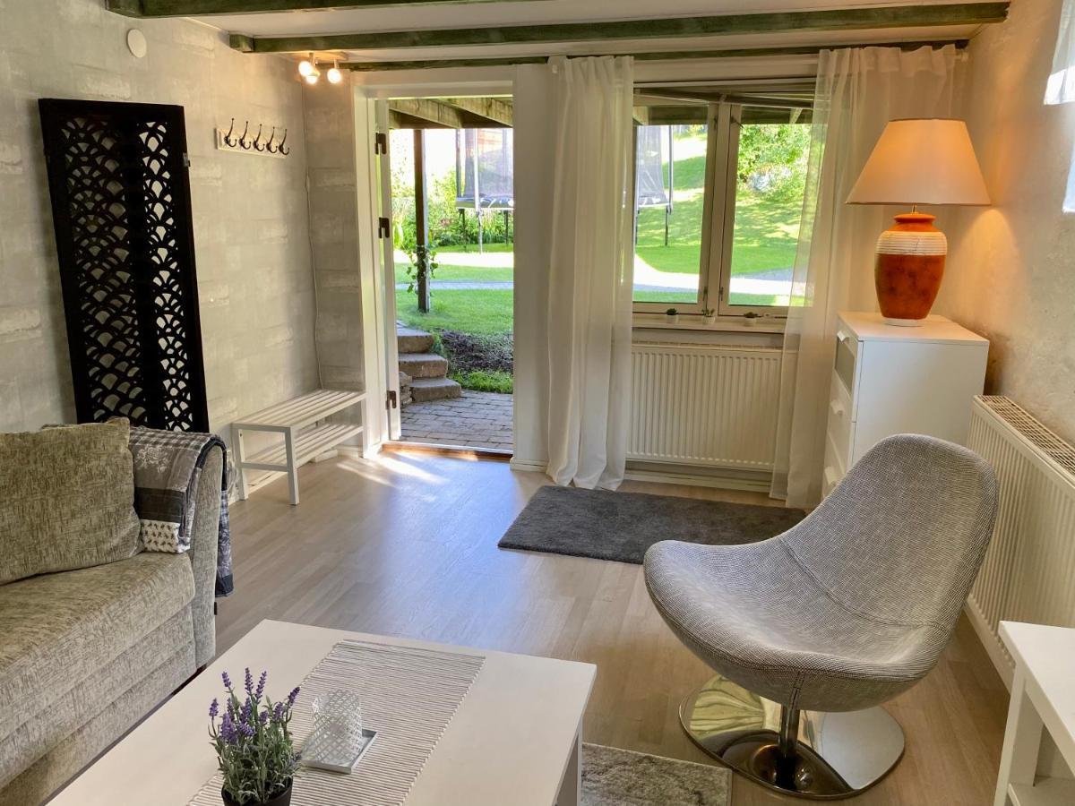 Lower Floor Of 50 Sqm In Nice Villa With Parking Stockholm Exteriör bild